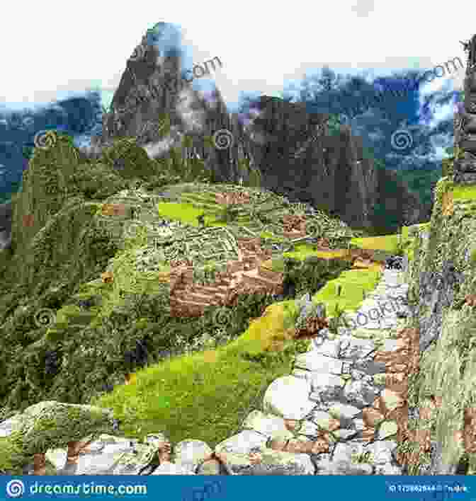 Panoramic View Of Machu Picchu, Showcasing Its Breathtaking Location And Architectural Splendor Machu Picchu (Ancient Wonders) Elizabeth Raum